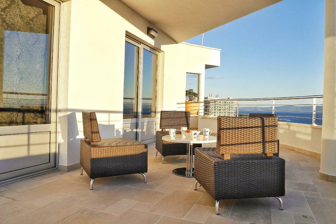 Apartments Mario Migros Макарска Екстериор снимка