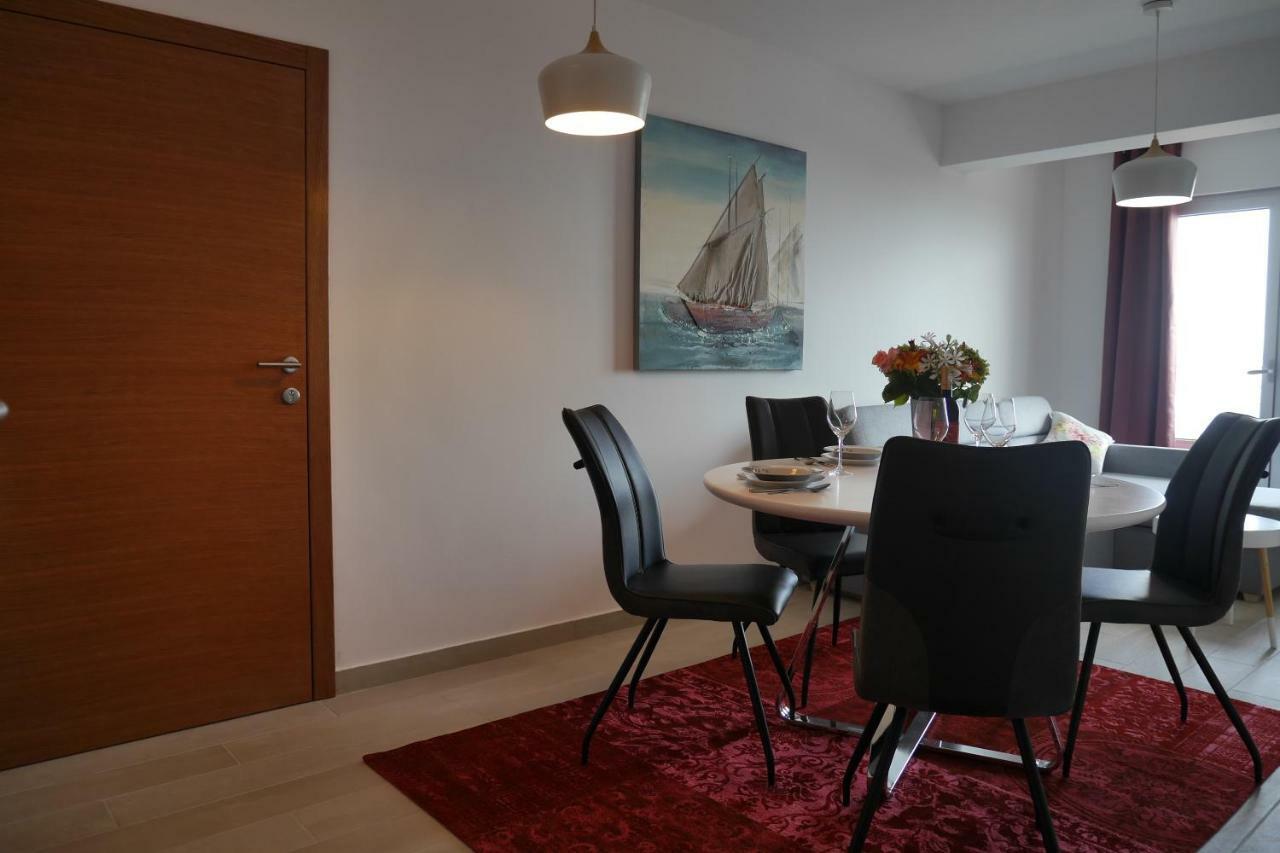 Apartments Mario Migros Макарска Екстериор снимка
