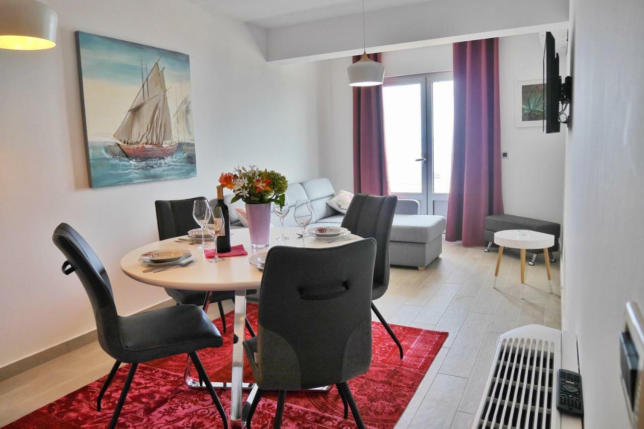 Apartments Mario Migros Макарска Екстериор снимка